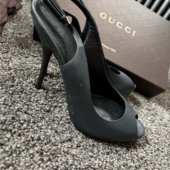 Gucci Sling Back Heels - Picture 2 of 5